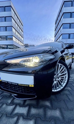 Alfa Romeo Giulia cena 79900 przebieg: 135000, rok produkcji 2016 z Poznań małe 172